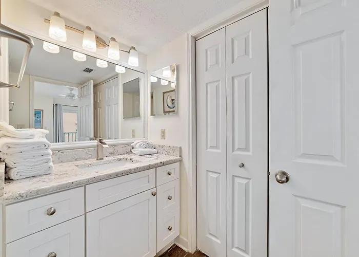 Surfside Shores 2306